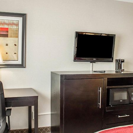 Norwood Inn & Suites Columbus Esterno foto