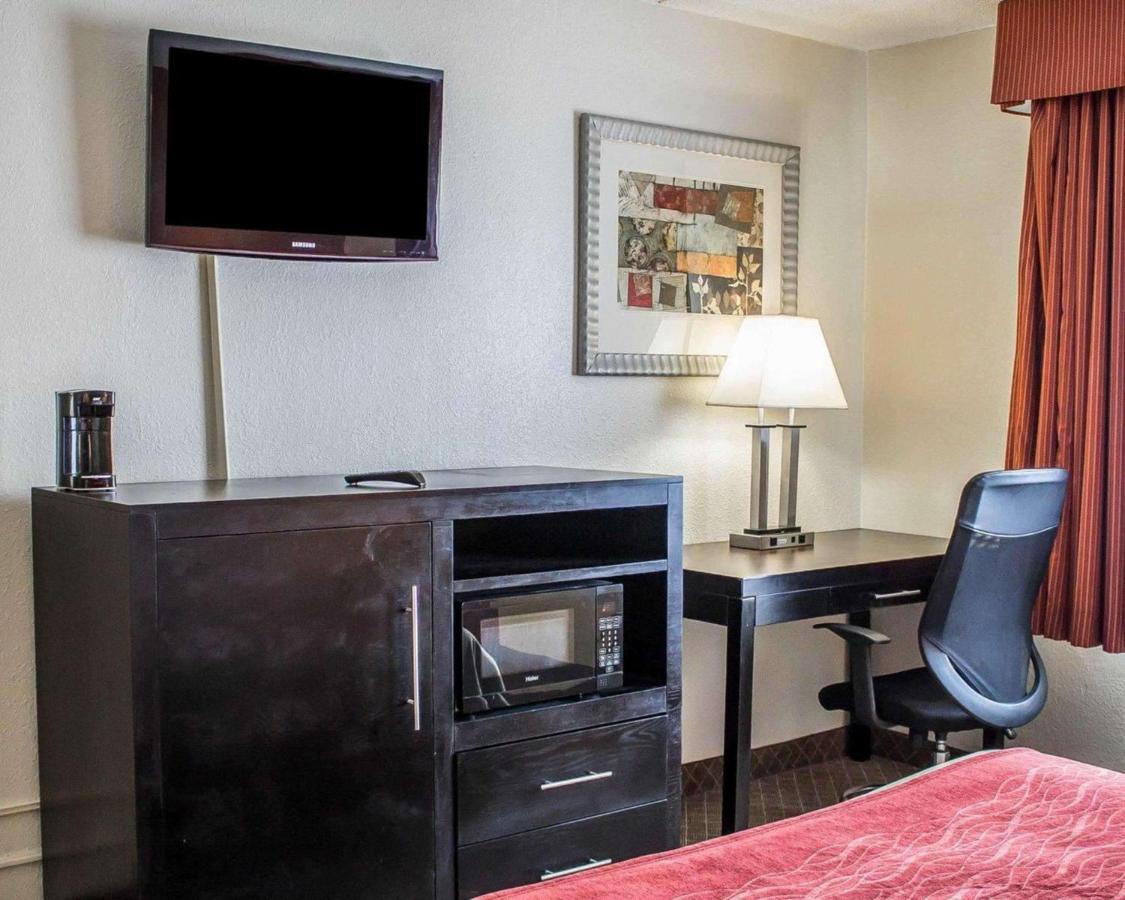 Norwood Inn & Suites Columbus Esterno foto