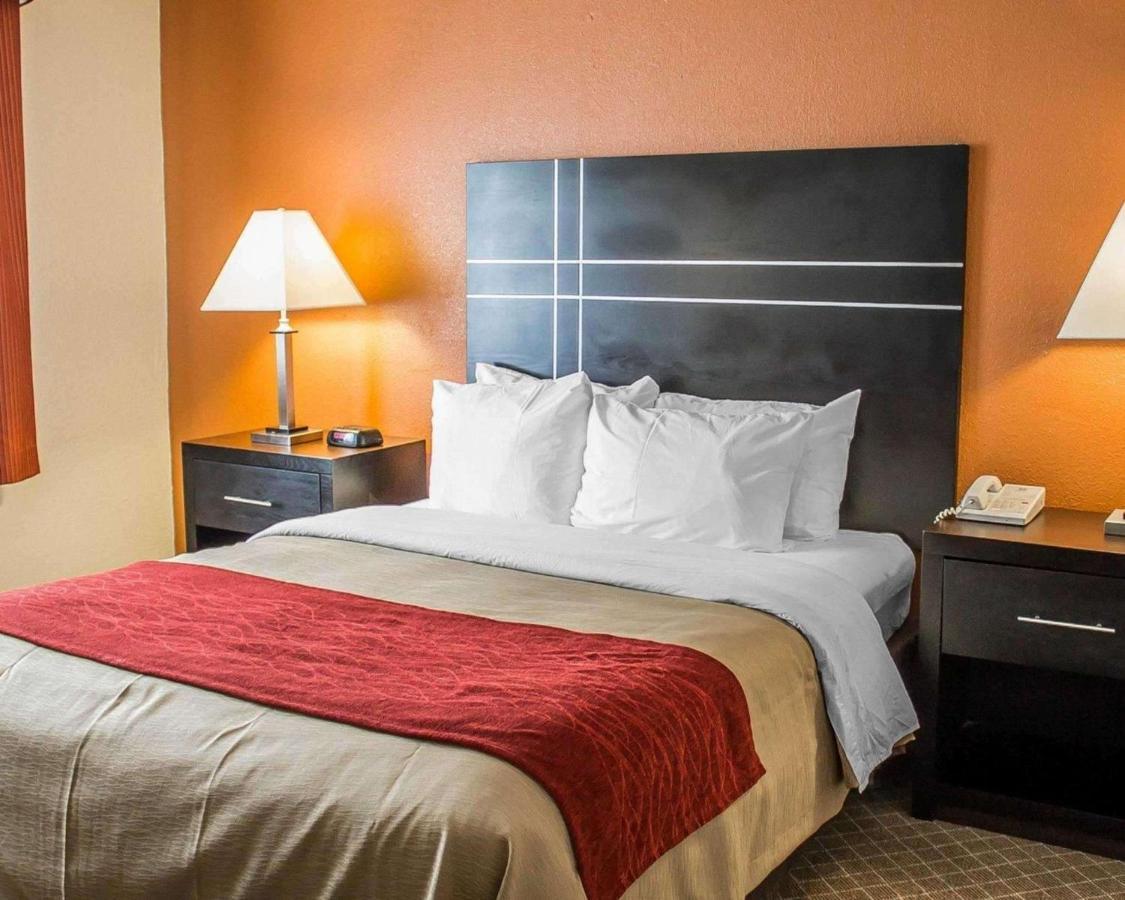 Norwood Inn & Suites Columbus Esterno foto