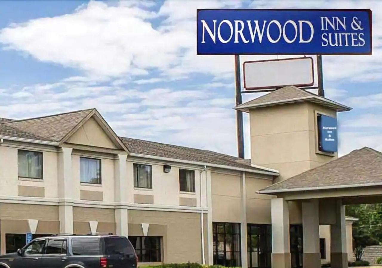 Norwood Inn & Suites Columbus Esterno foto